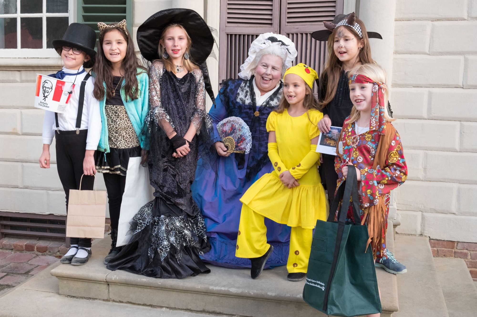 TrickorTreating at Mount Vernon! Mom the Magnificent