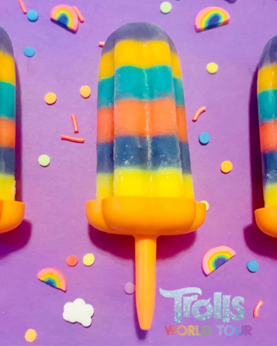 TROLLS – Queen Poppy’s Rainbow Pops!
